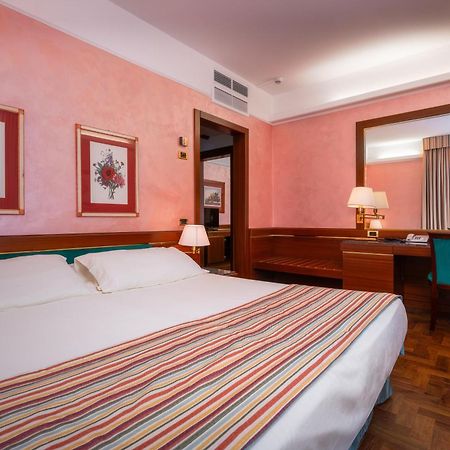 Hotel Crivi'S Milan Luaran gambar